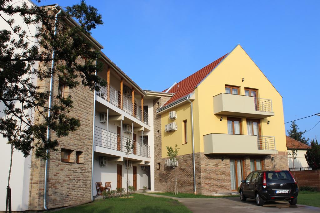 Gyulai Brill Apartman Habitación foto