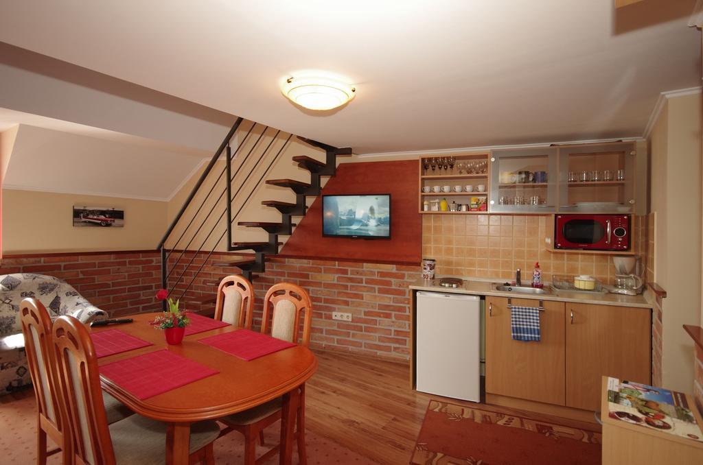 Gyulai Brill Apartman Exterior foto